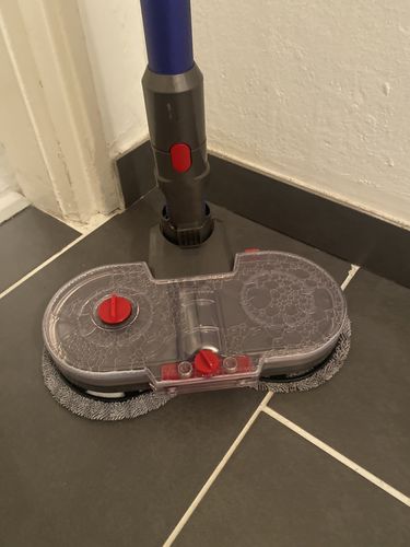 Sebahat C. review of Elektrischer Wischaufsatz passend für Dyson V7/ V8/ V10/ V11/ V15 (2 Wischpads inkl.)